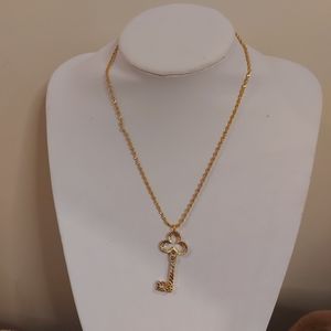 ❣️Fashion jewelry key necklace